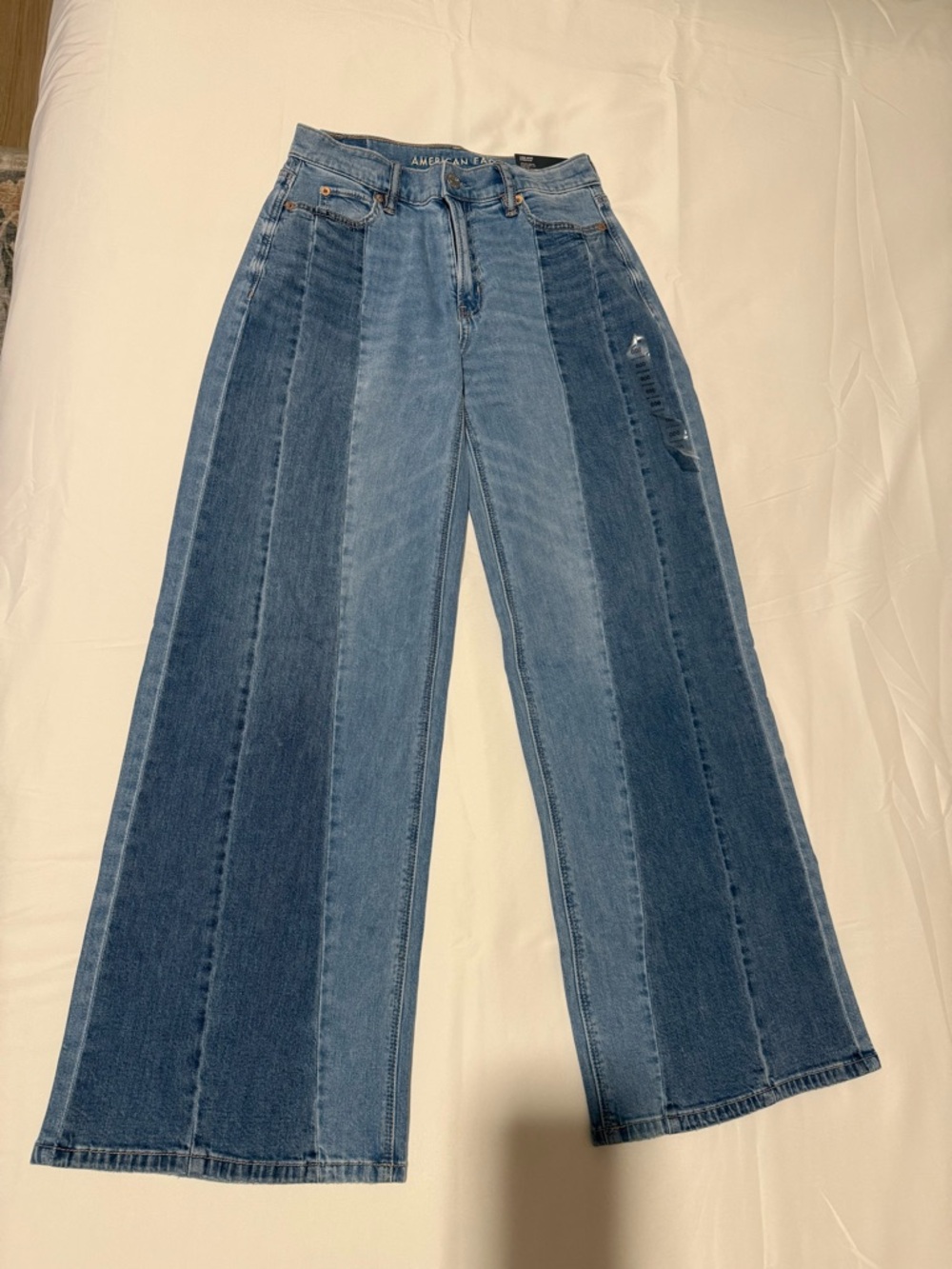 American Eagle Outfitters Two-Tone Blue Wide-Leg Jeans